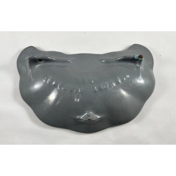 Gray Fan or Shell Shaped Ceramic over Cast Iron Soaph Dish - Picture 5 of 6